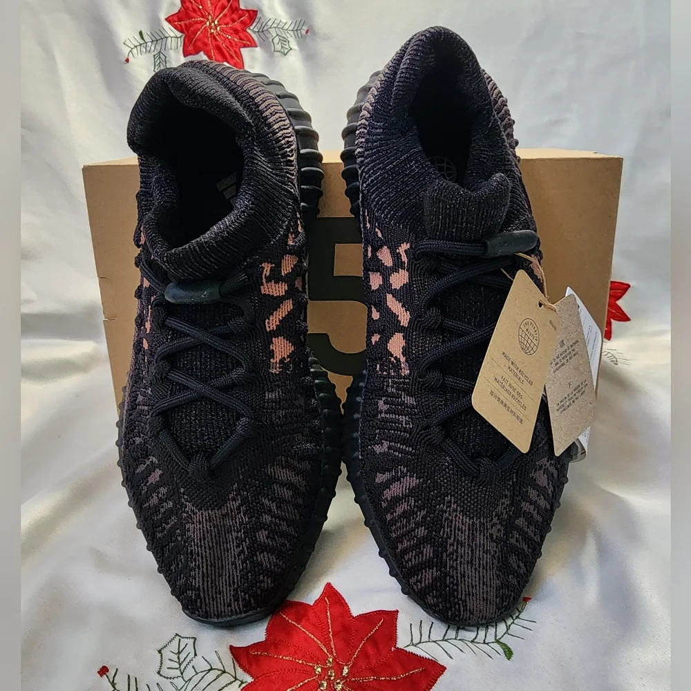 Adidas Yeezy Boost 350 V2
CMPCT Slate Carbon Size 8.5 Men's - Picture 5 of 16